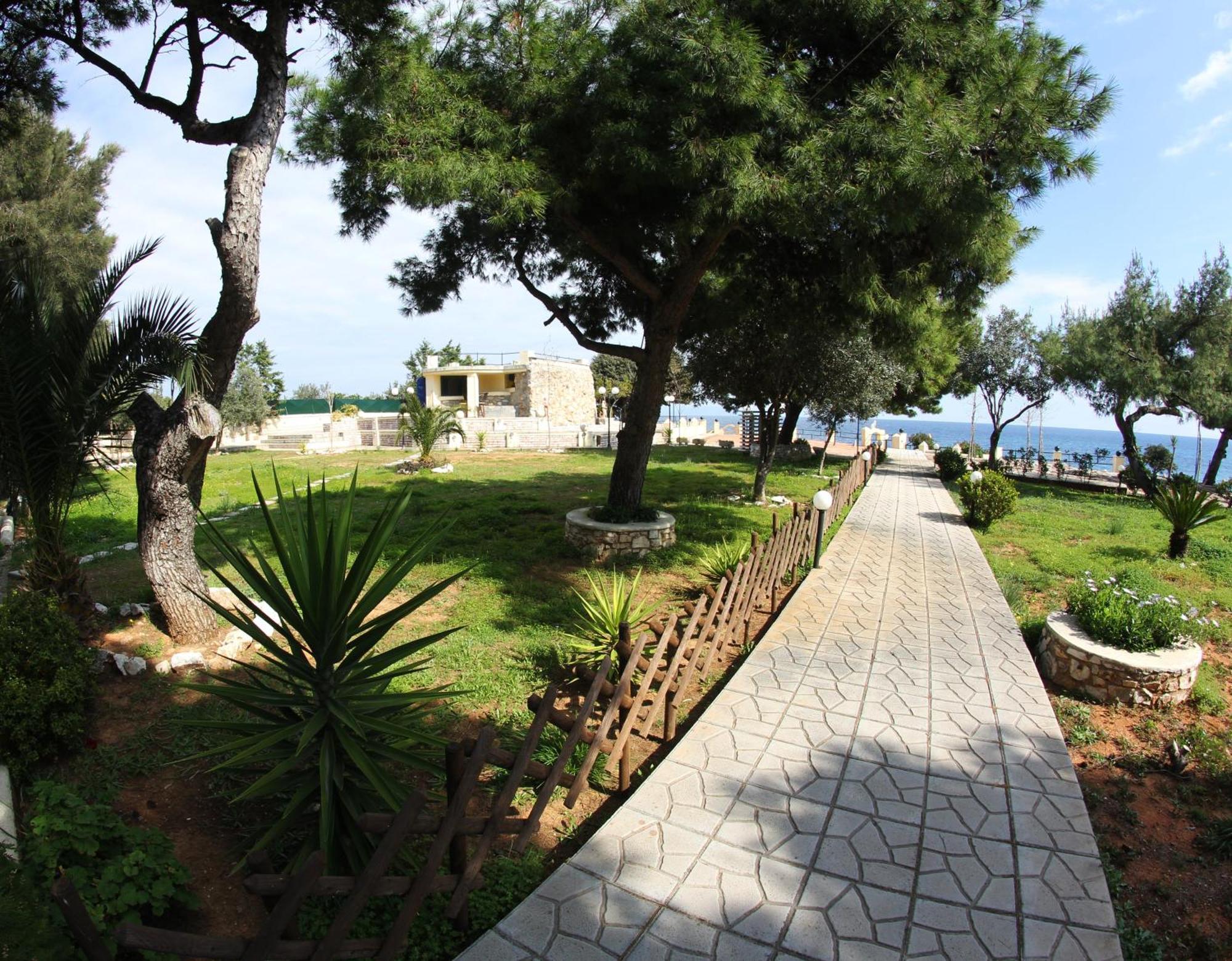 Silis Houses On The Beach Artémida Rom bilde